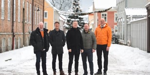 Frontkom runder 100 ansatte - fusjonerer inn Ny Media